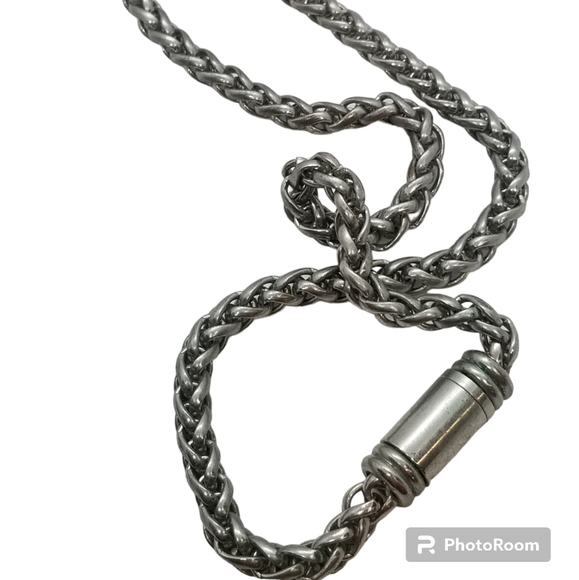 ORNATE SILVERTONED WHEAT CHAIN & PENDANT NECKLACE WITH PINK MOONGLOW CABACHON - Picture 5 of 6